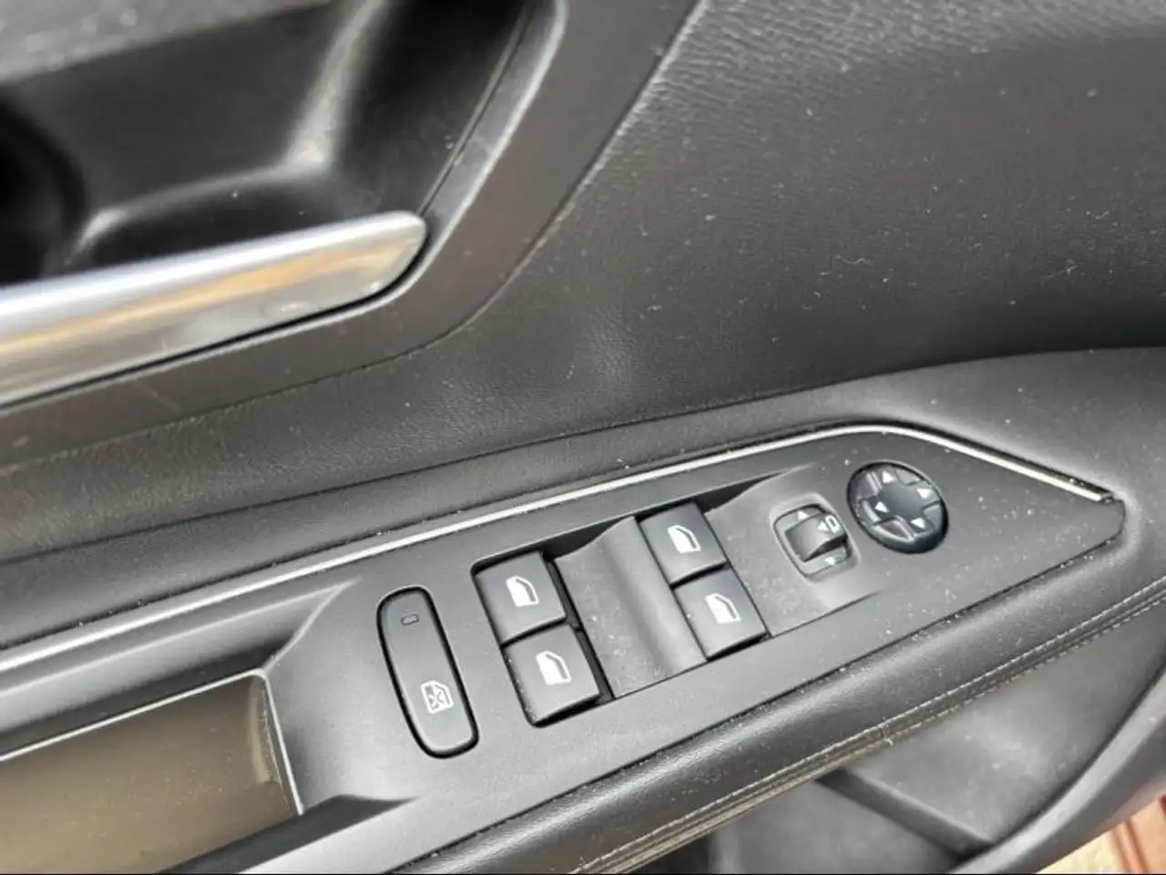Peugeot 3008 3008 — photo 15
