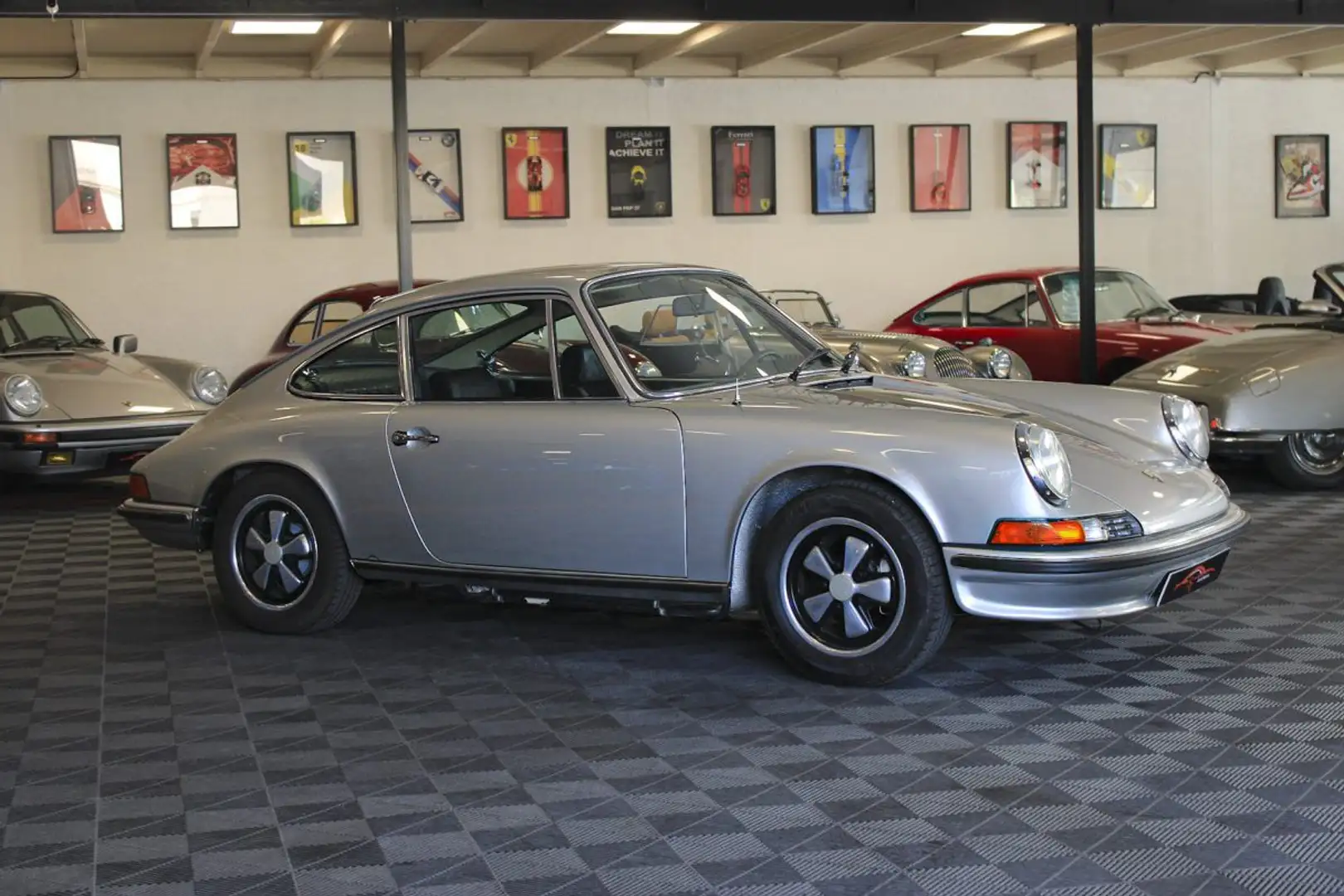 Porsche 911 2.4S Gris - 1