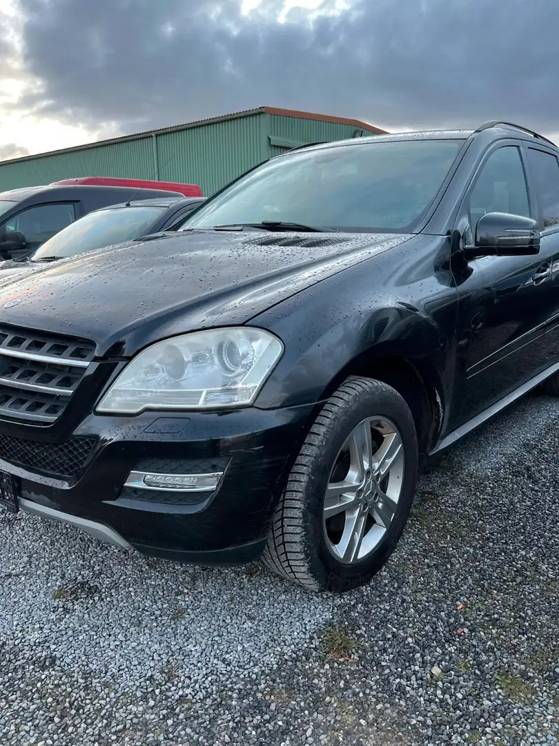 Mercedes-Benz ML 300 ML ML 300 CDI BlueEfficiency 4Matic Schwarz - 2
