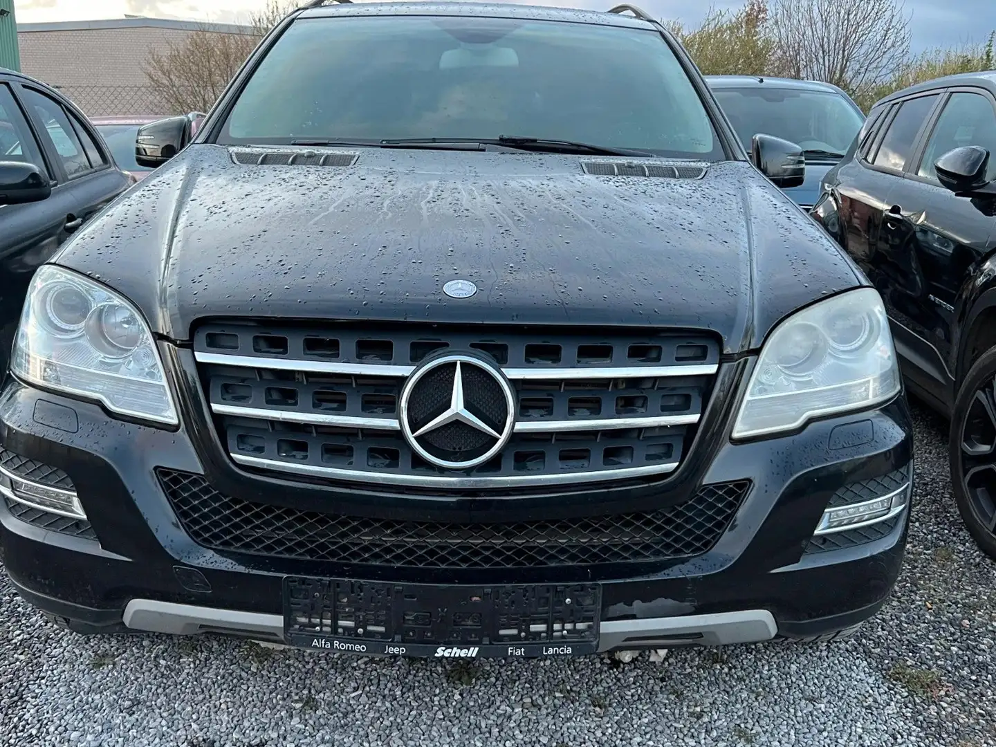 Mercedes-Benz ML 300 ML ML 300 CDI BlueEfficiency 4Matic Schwarz - 1