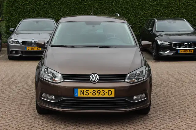 Volkswagen Polo view 8