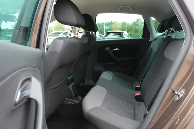 Volkswagen Polo view 11