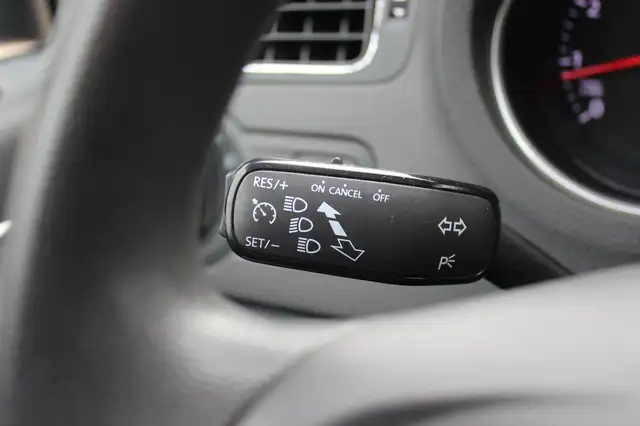 Volkswagen Polo view 29