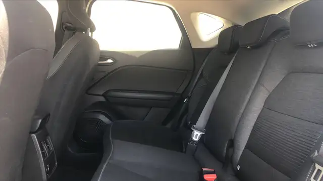 Renault Captur view 9
