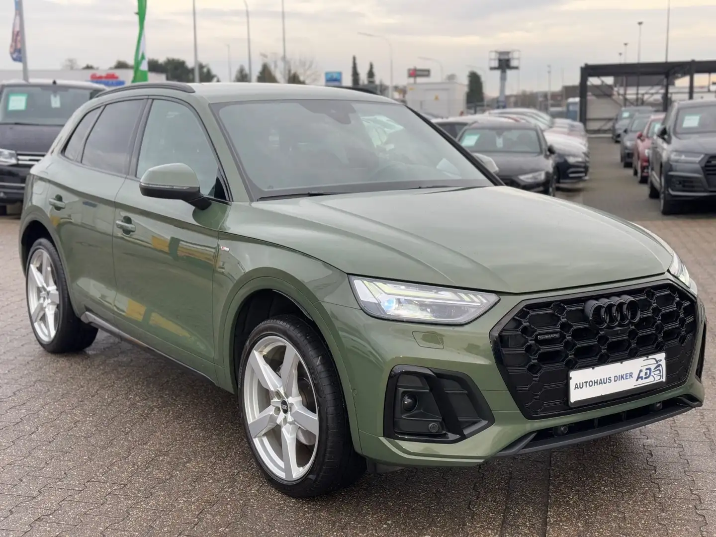 Audi Q5 40 TDI quattro S line Virtual,Matrix Grün - 2