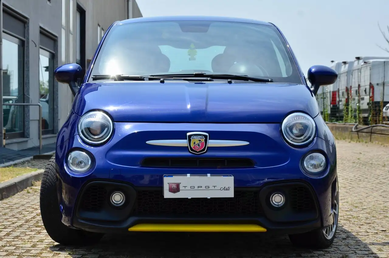 Abarth 595 2021