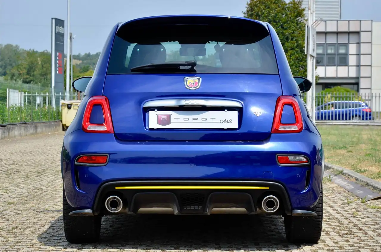 Abarth 595 2021