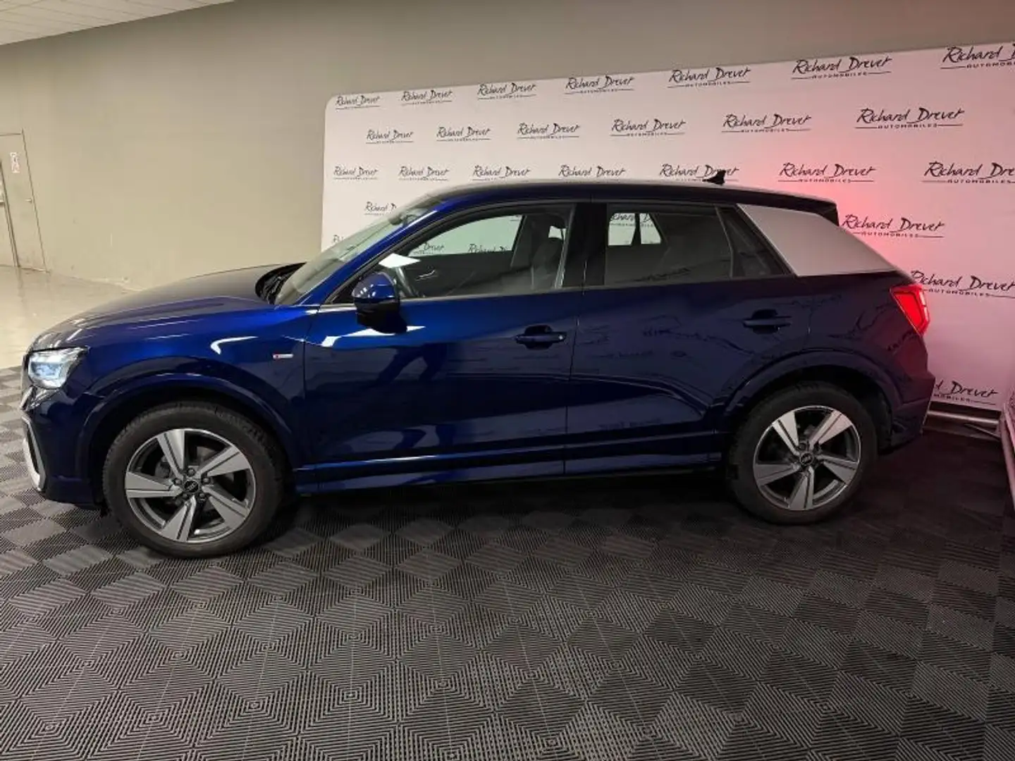 Audi Q2 35 TFSI 150ch Advanced S tronic 7 - 2