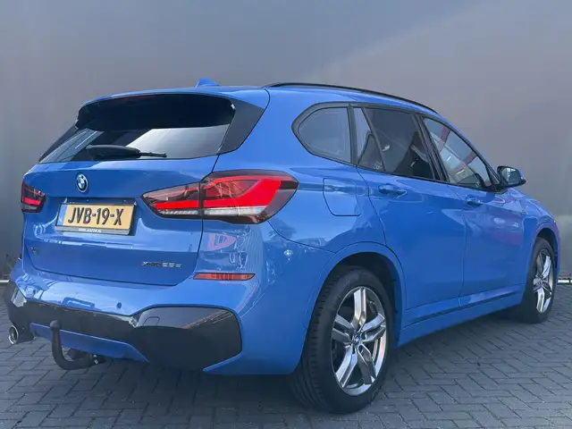 BMW X1 view 2