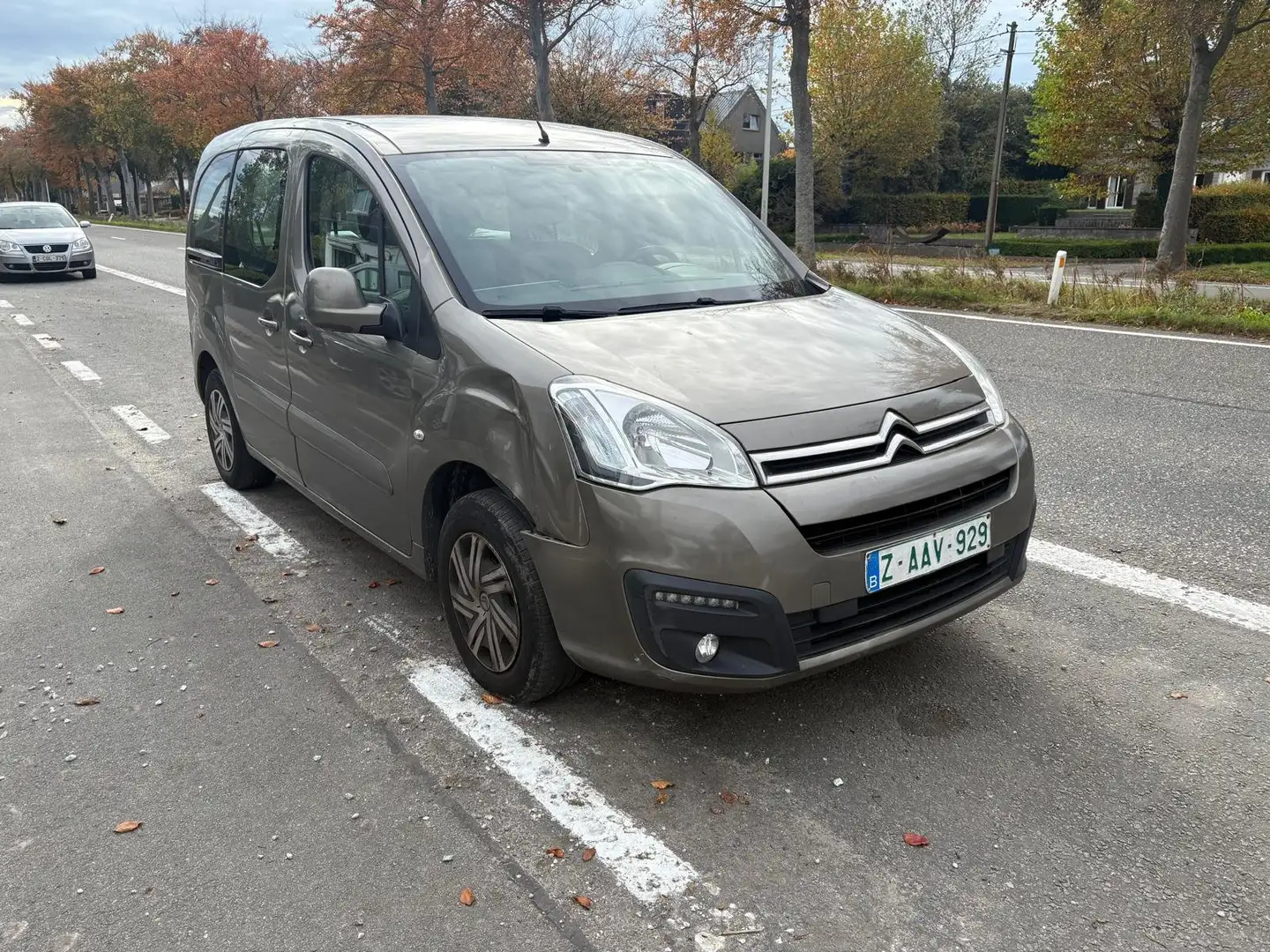 Citroen Berlingo 1.6 essence Vert - 1