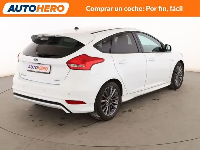 Ford Focus view 6