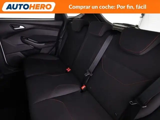 Ford Focus view 15