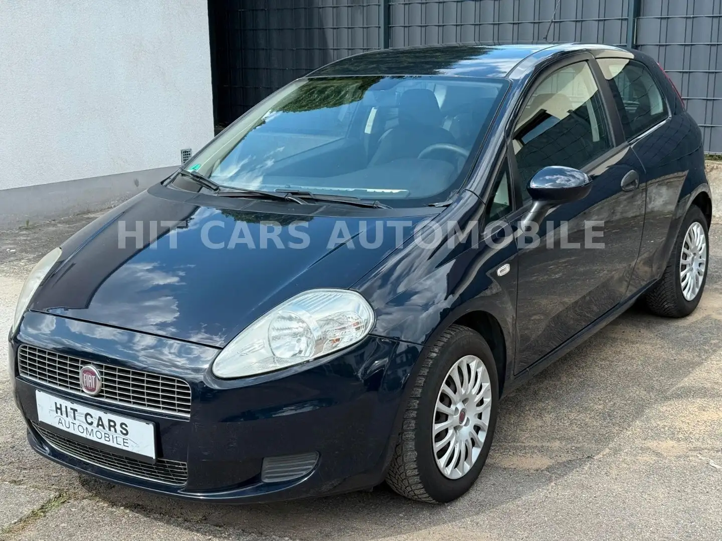 Fiat Grande Punto 1.4 8V Active Blau - 1