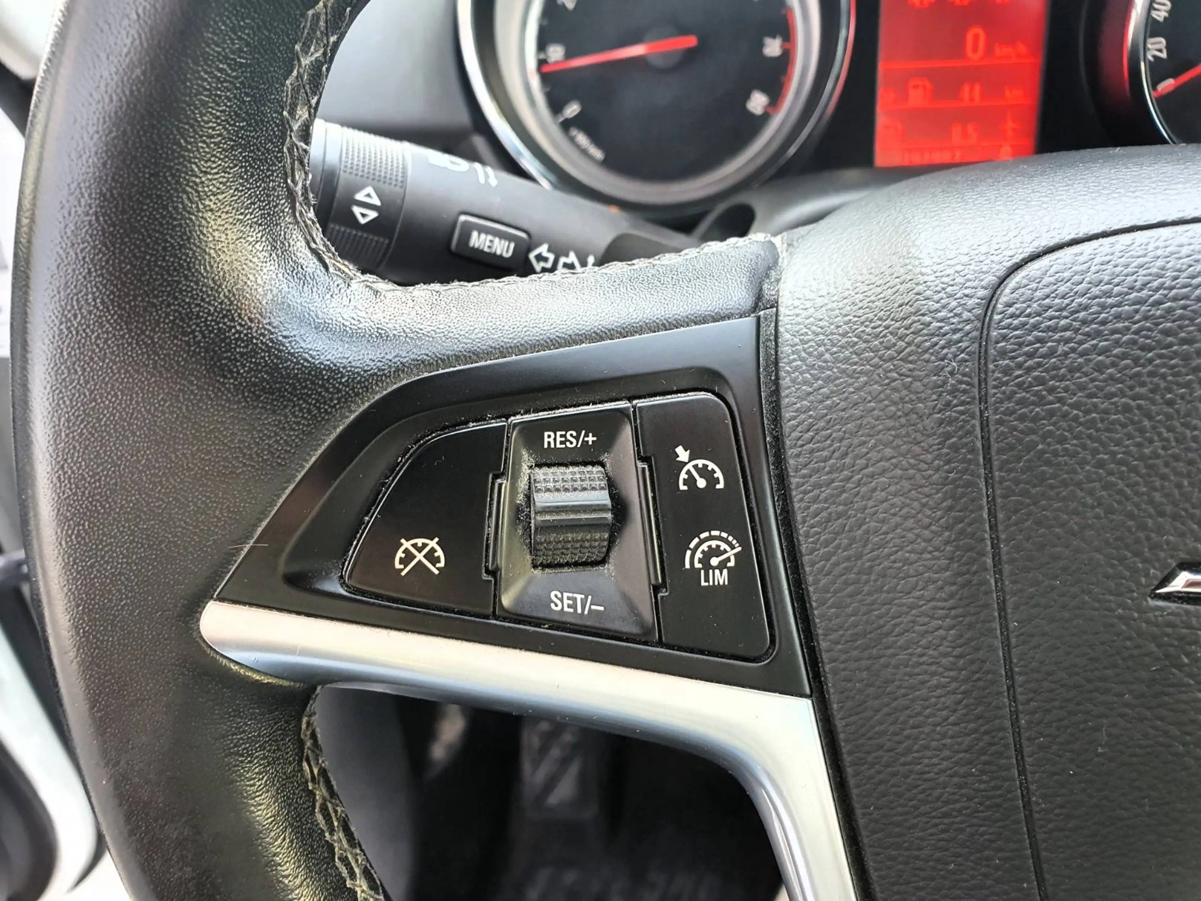 Opel Zafira Tourer 🟢1.4 ESSENCE 120CV - CAMERA - CRUISE - GPS — photo 11
