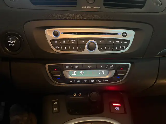 Renault Grand Scenic view 17