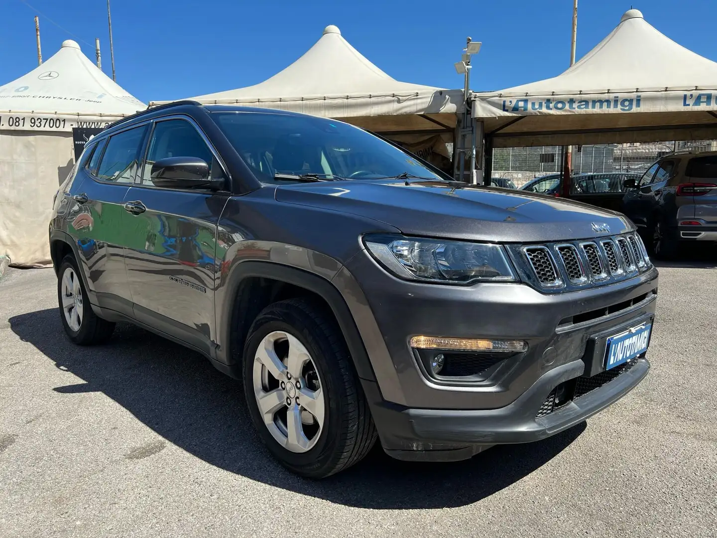 Jeep Compass 1.4 MultiAir 2WD Limited Grau - 1