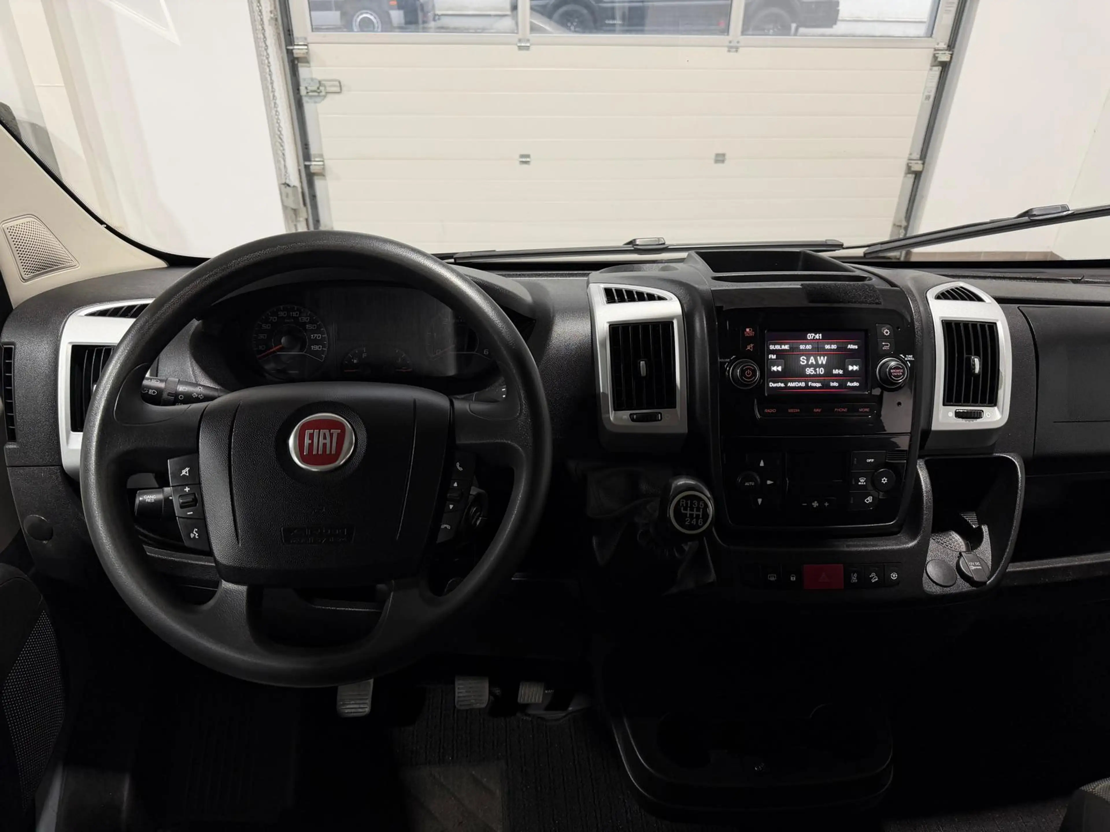 Fiat Ducato 35,Kasten-Doka(5-Si.),L2H1,Klima,PDC,AHK — photo 14