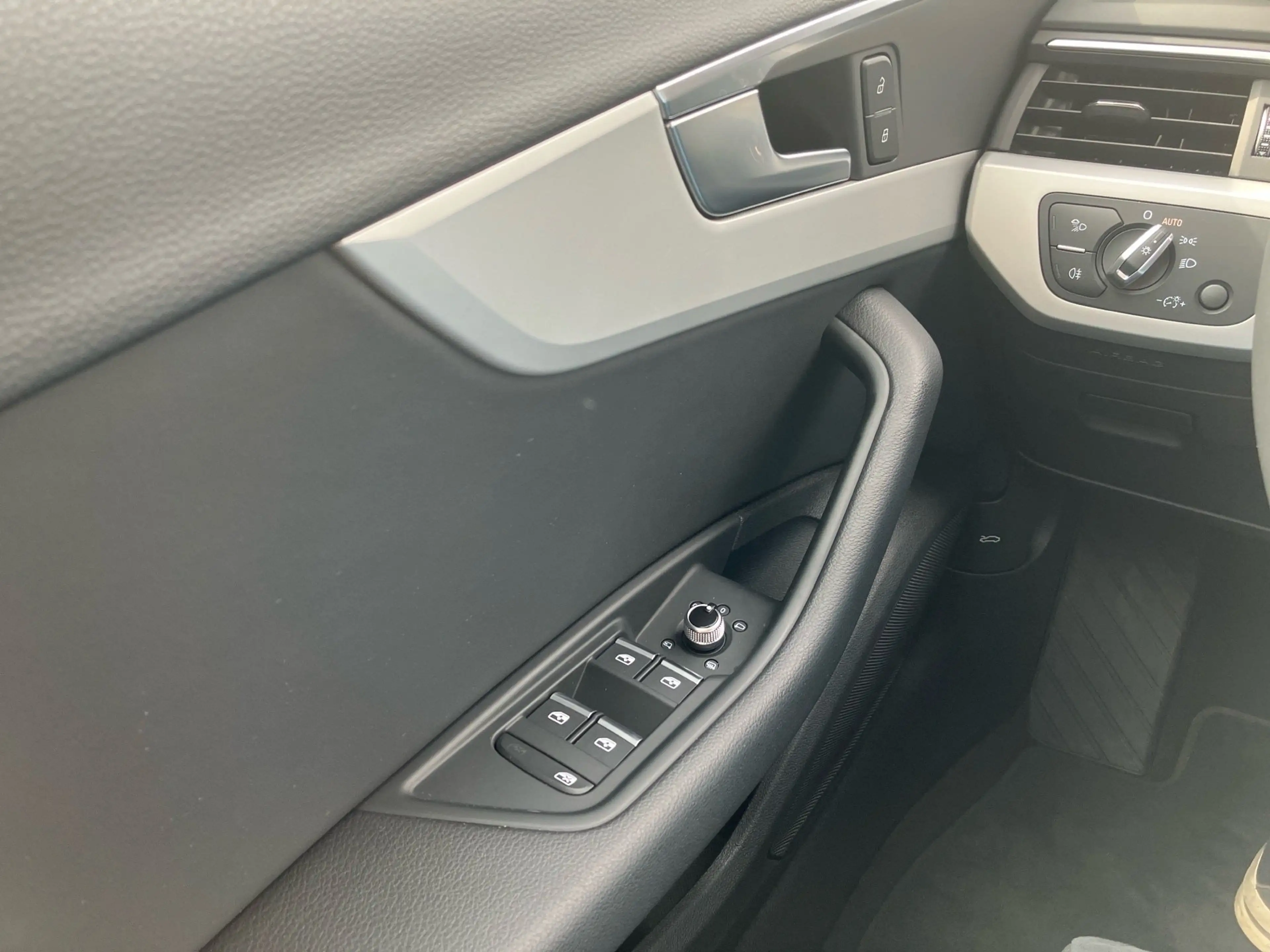 Audi A4 allroad QUATTRO 40TDI 204PS.STRONIC.MATRIX.NAVI.AHK.KAMERA — photo 15