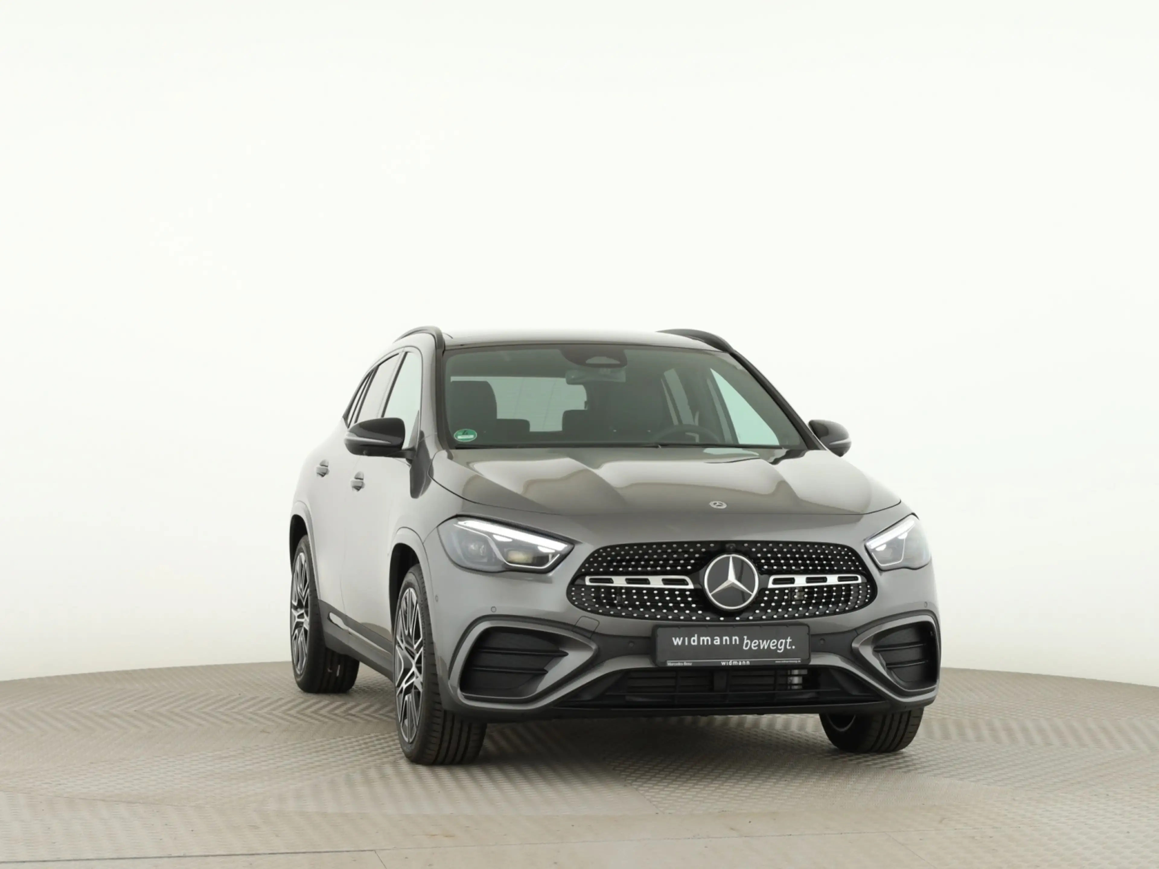 Mercedes-Benz GLA 220 d 4MATIC AMG*Burmeste*AHK*Pano*Fahrass.* — photo 3