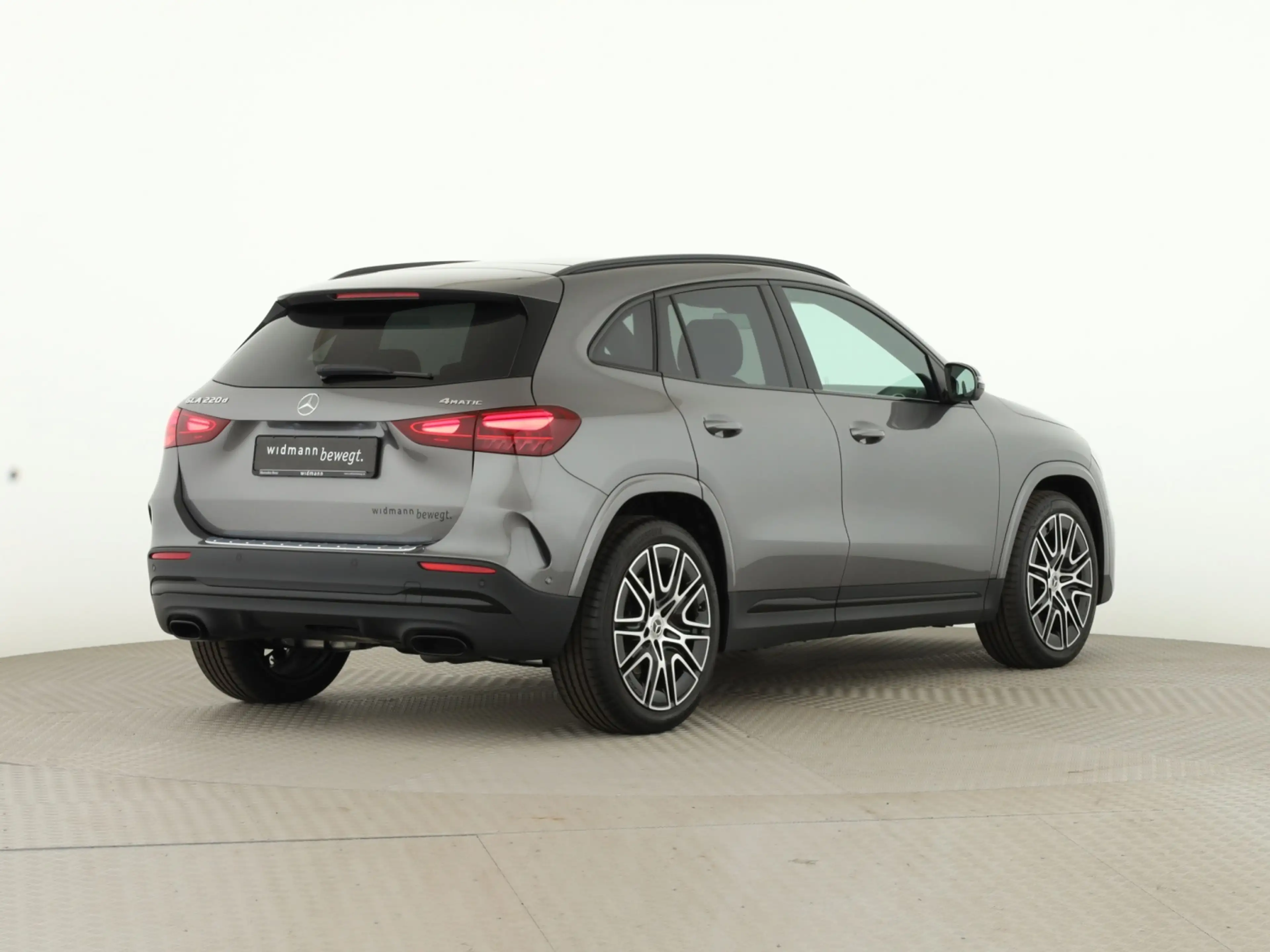 Mercedes-Benz GLA 220 d 4MATIC AMG*Burmeste*AHK*Pano*Fahrass.* — photo 6