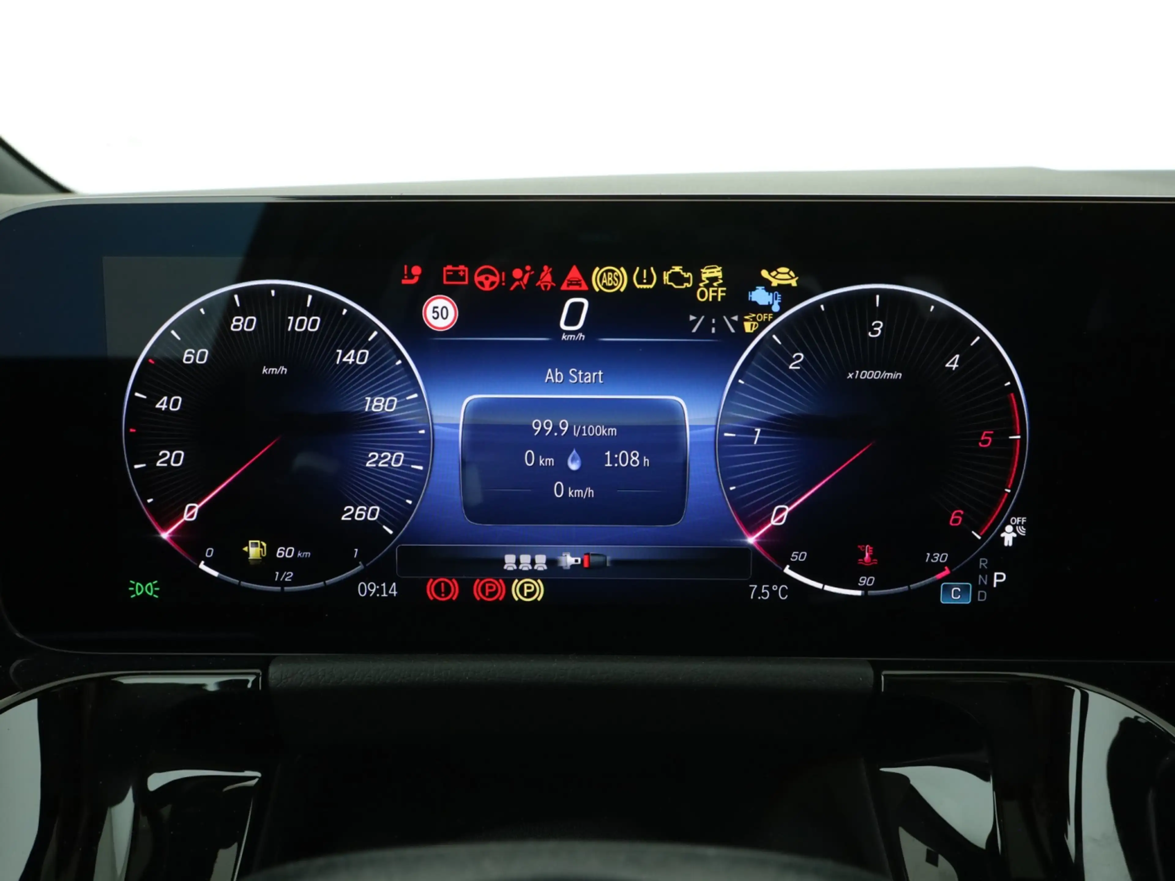 Mercedes-Benz GLA 220 d 4MATIC AMG*Burmeste*AHK*Pano*Fahrass.* — photo 12