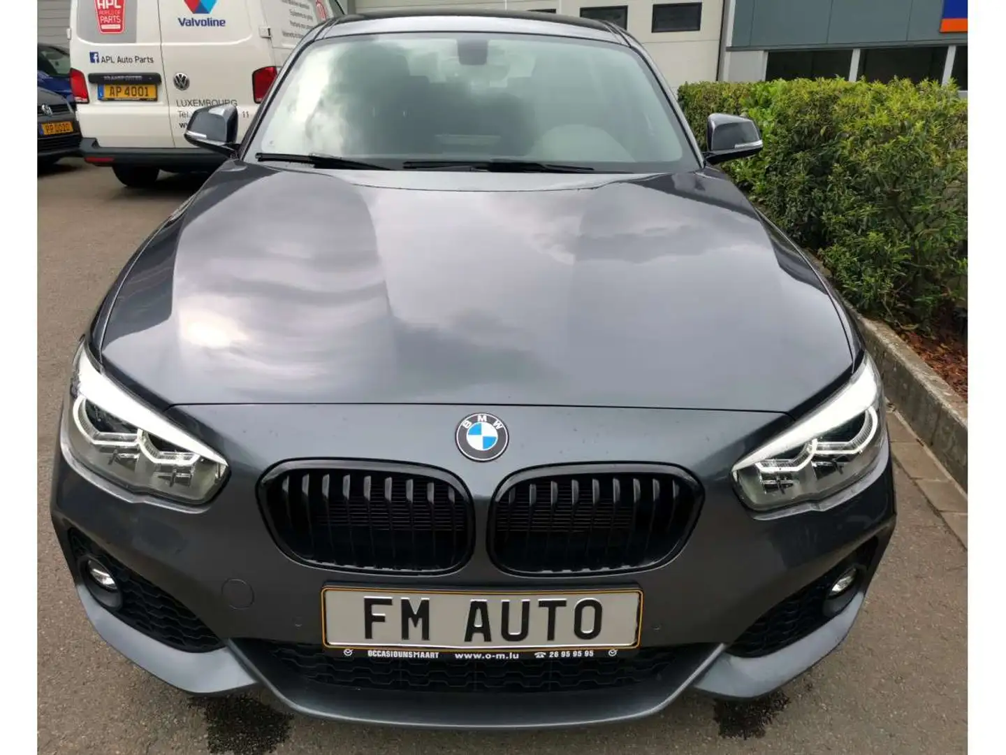 BMW 118 i M Sport Gris - 2