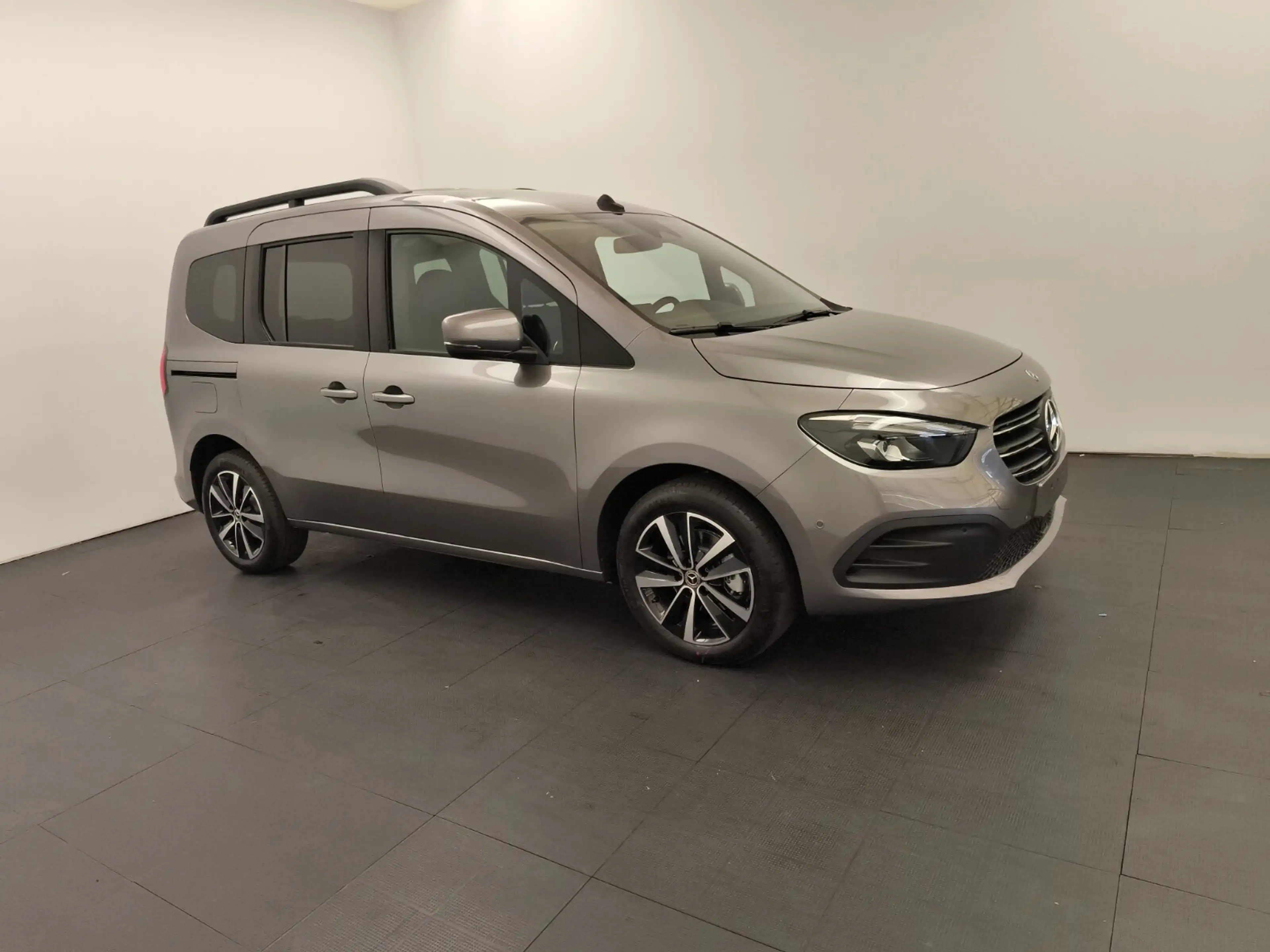 Mercedes-Benz T-Class T-Klasse T 180 d Progressive standard EDITION Navi — photo 4