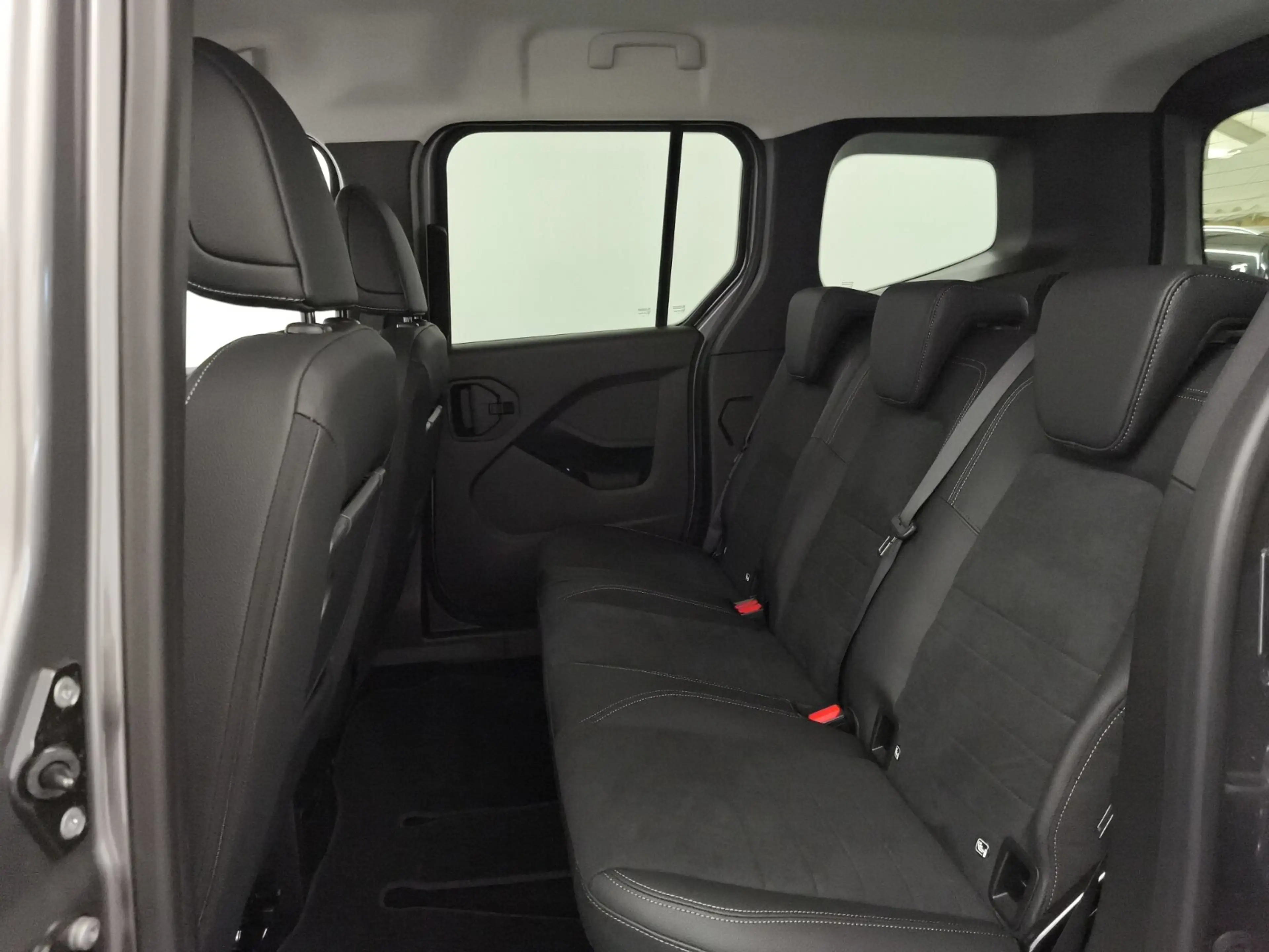 Mercedes-Benz T-Class T-Klasse T 180 d Progressive standard EDITION Navi — photo 12