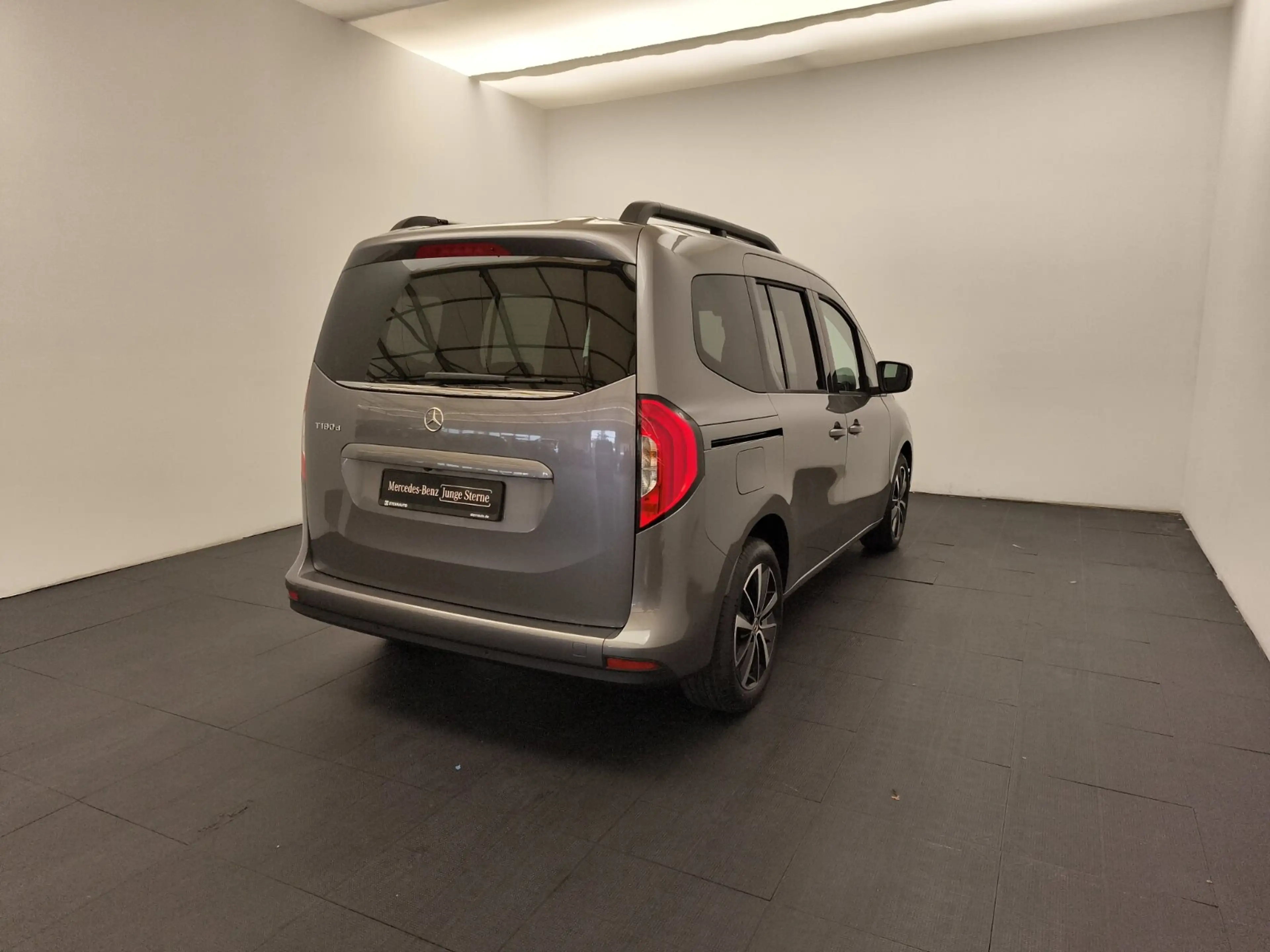 Mercedes-Benz T-Class T-Klasse T 180 d Progressive standard EDITION Navi — photo 5