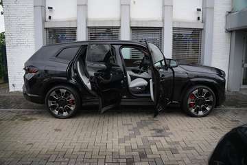 BLACK EDITION-ACC-AHK-23M-LEDER SILVERSTONE