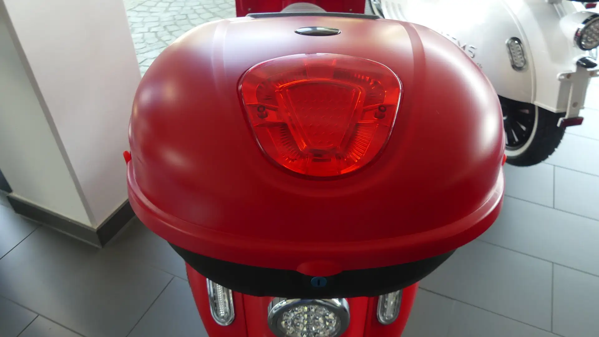 Dreems Amalfi e-Roller (45 km/h) Червоний - 2