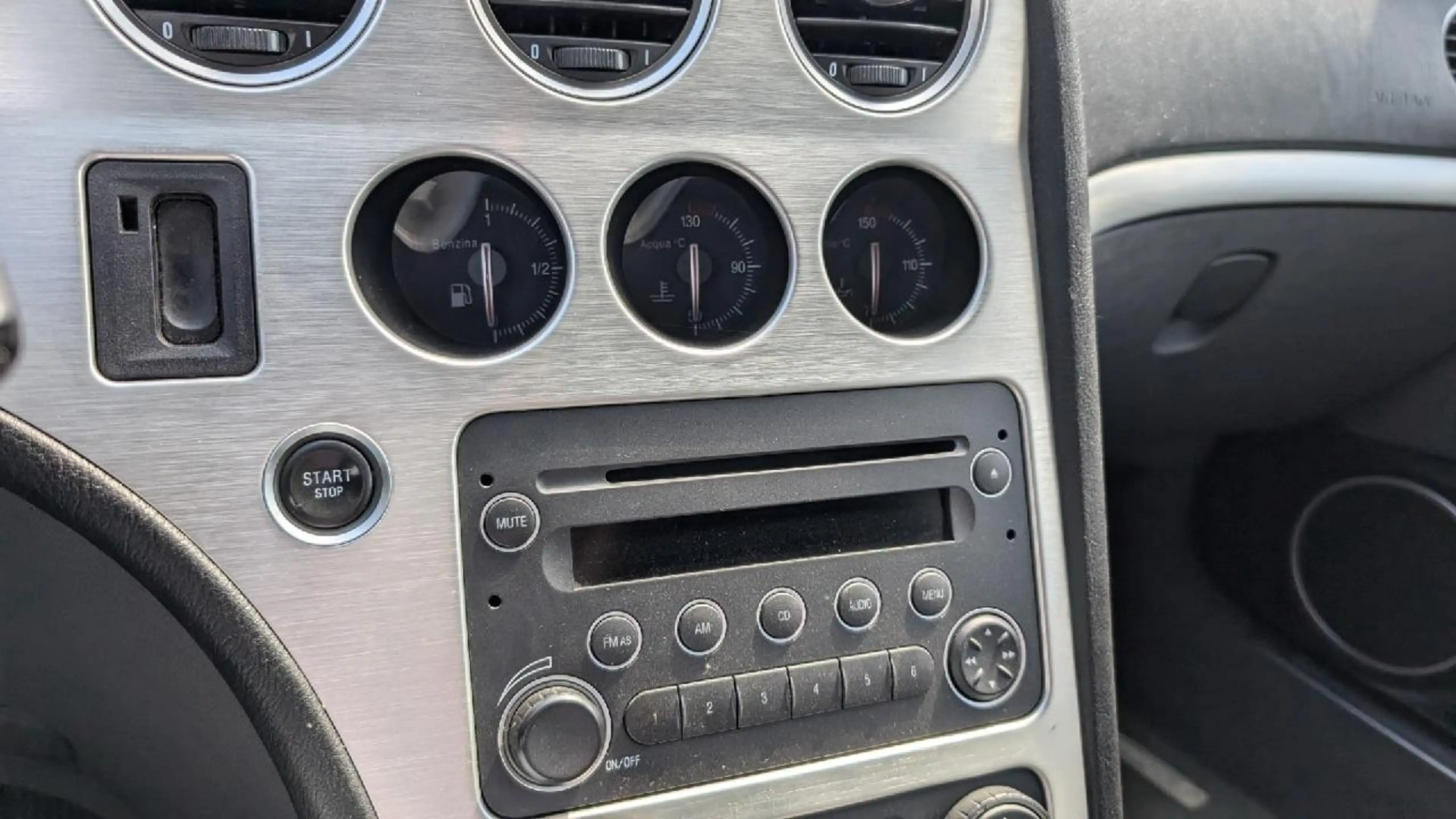 Alfa Romeo Brera 2.2 JTS 16V Sky View — photo 15