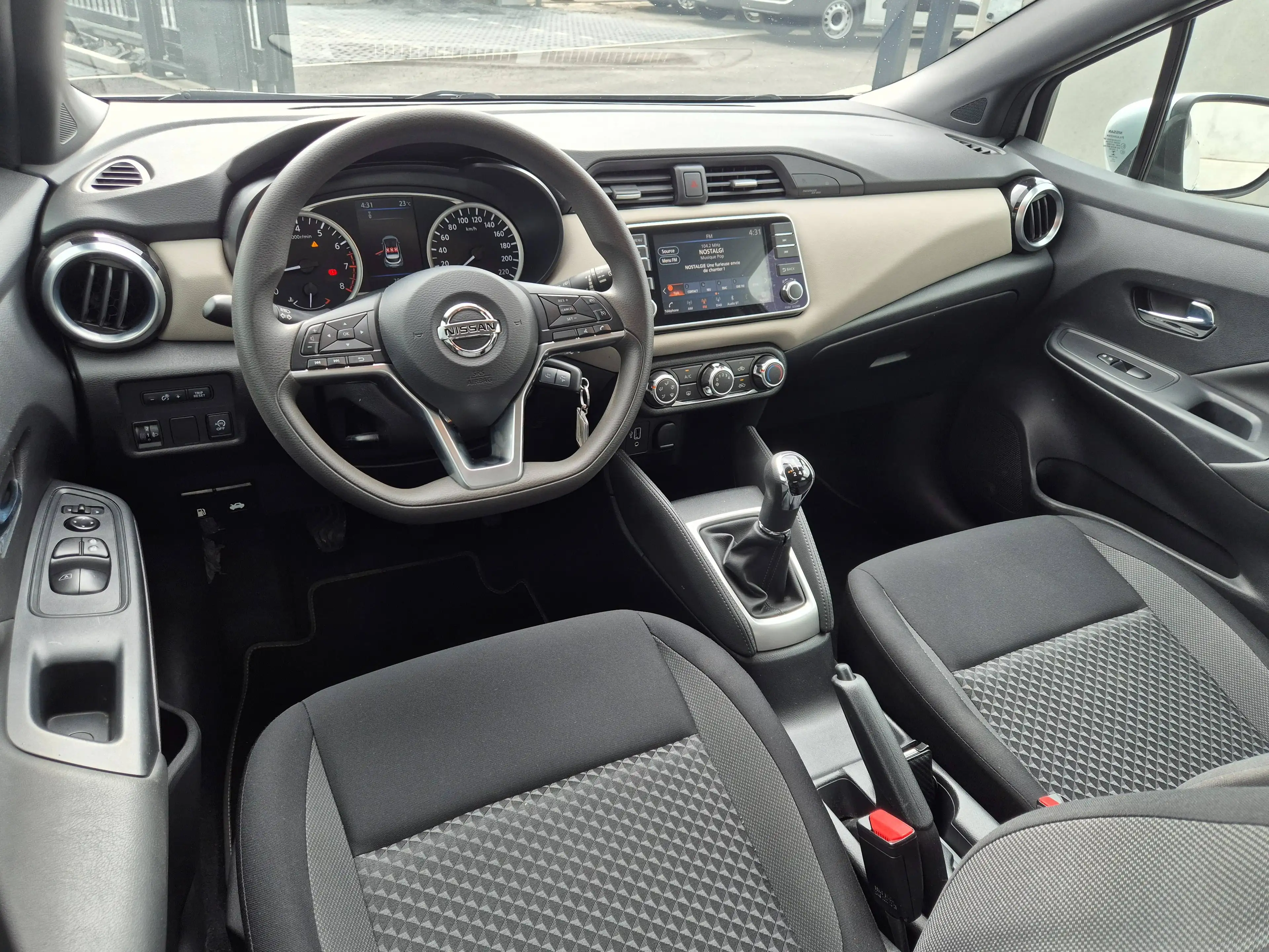 Nissan Micra Micra 1.0 IG-T Business Acenta — photo 11