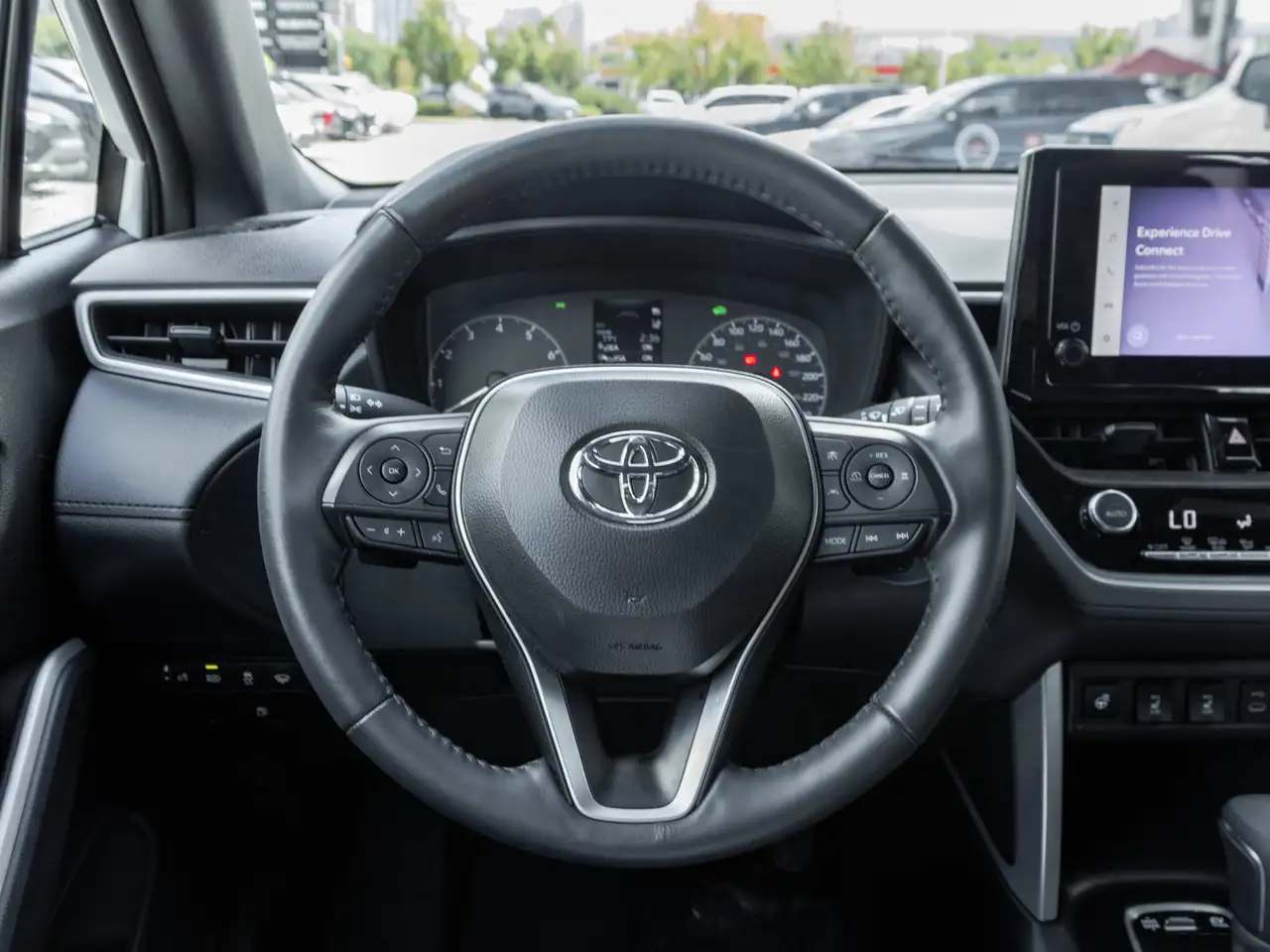 Toyota Corolla Cross снимка Toyota Corolla Cross