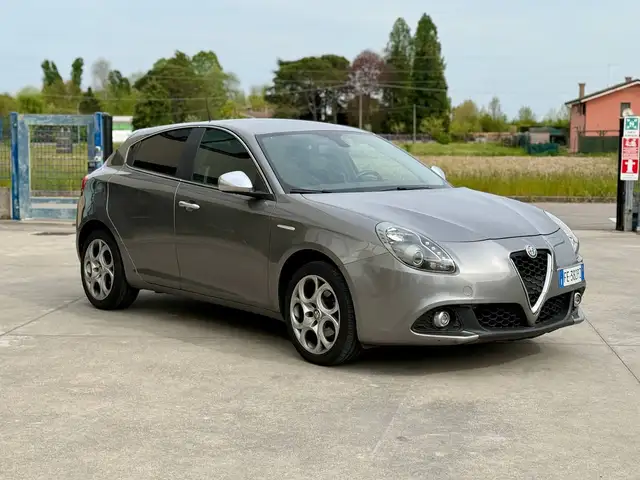 Alfa Romeo Giulietta Giulietta III 2016 1.4 t. Super 120cv