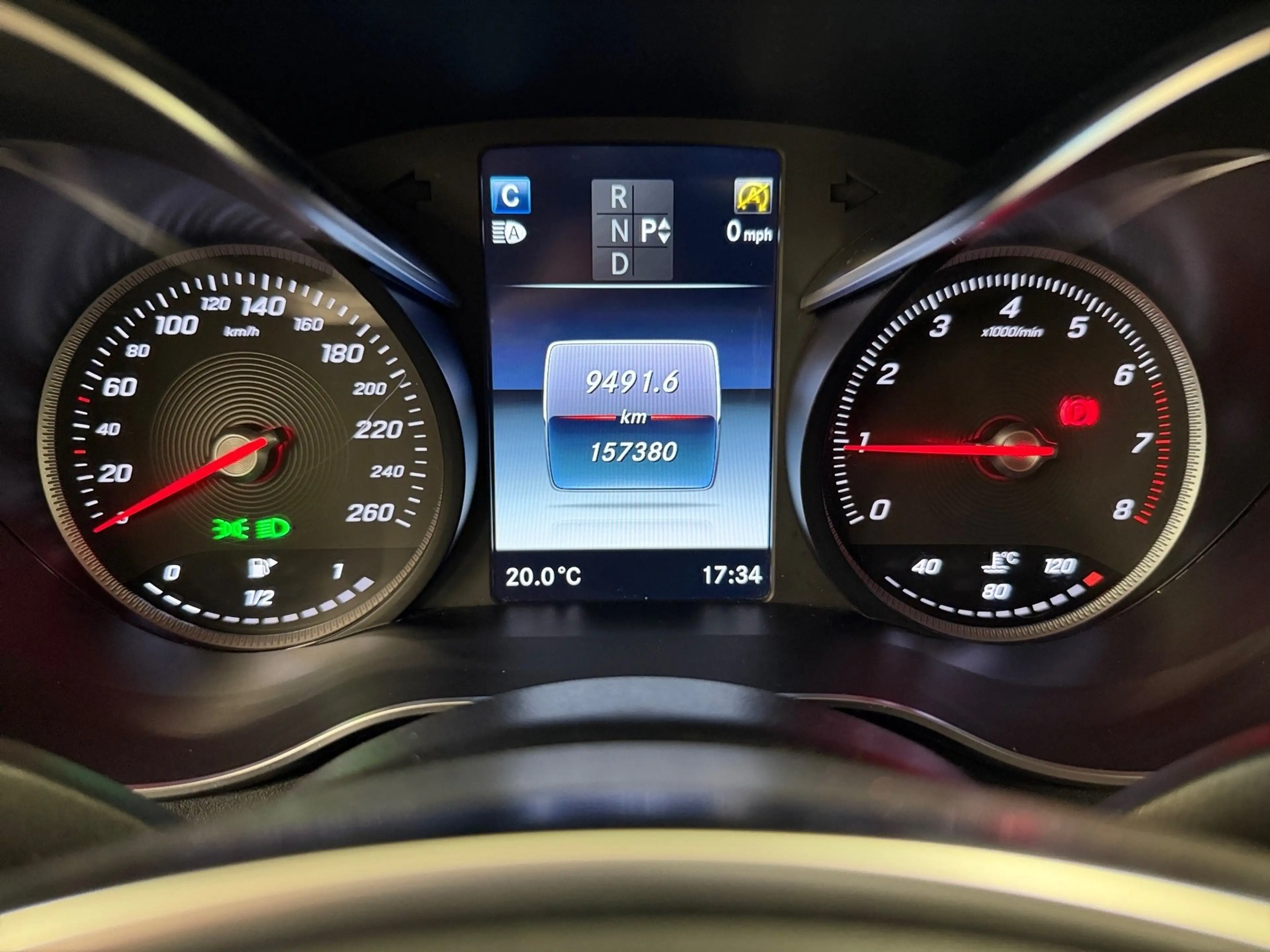 Mercedes-Benz GLC 250 4Matic — photo 4
