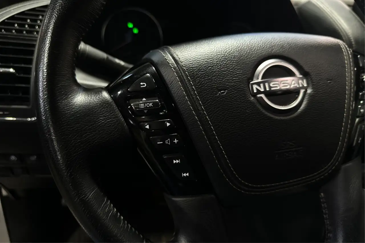Nissan Armada снимка Nissan Armada