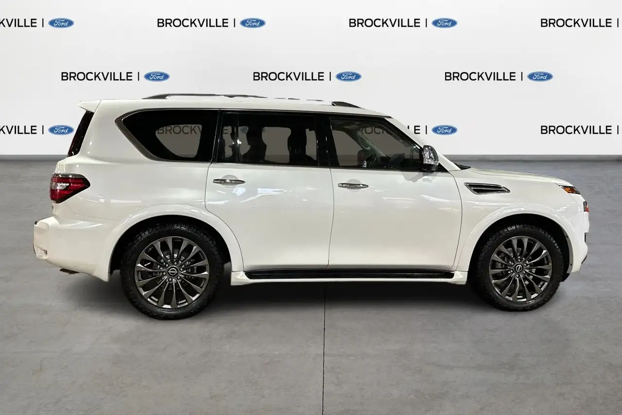 Nissan Armada снимка Nissan Armada