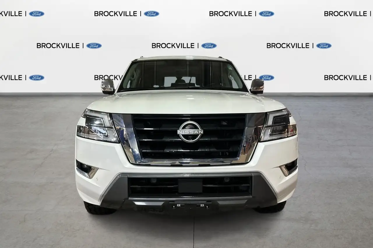 Nissan Armada снимка Nissan Armada
