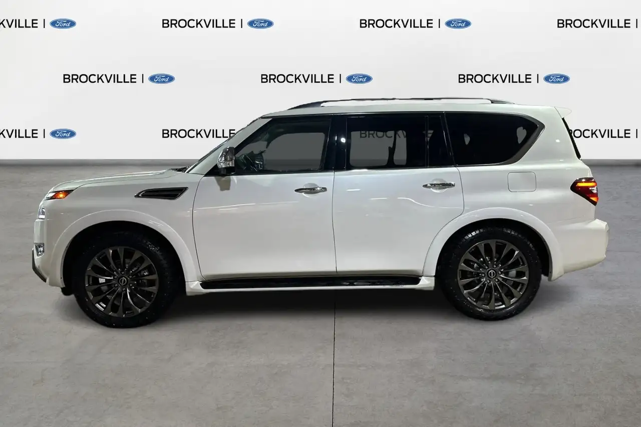 Nissan Armada снимка Nissan Armada