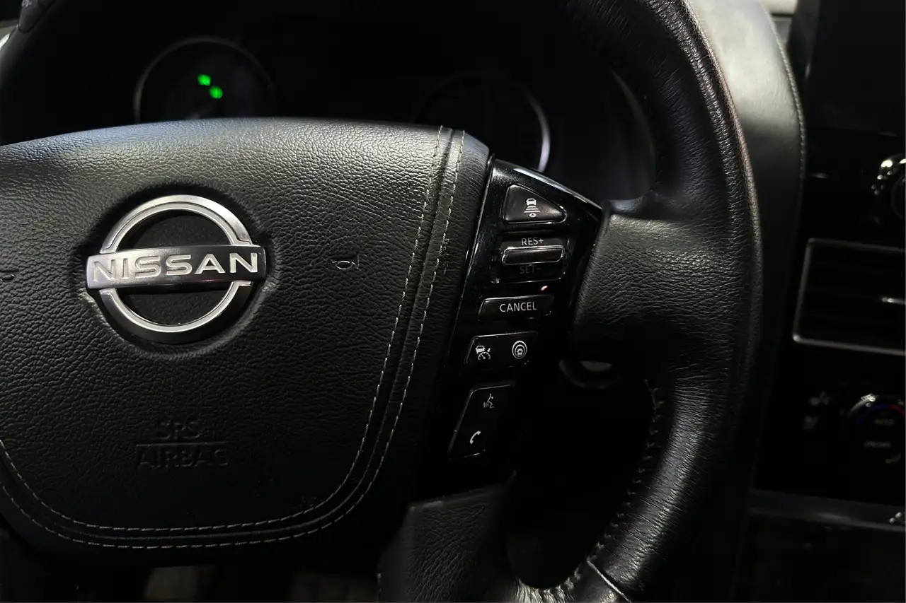 Nissan Armada снимка Nissan Armada