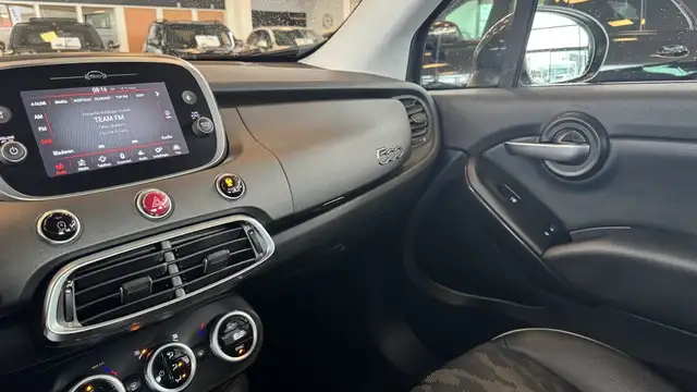 Fiat 500X view 16
