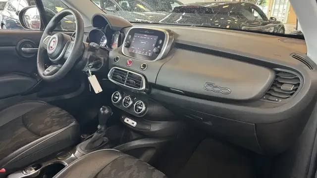 Fiat 500X view 10