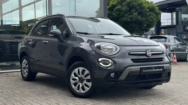 Fiat 500X view 3