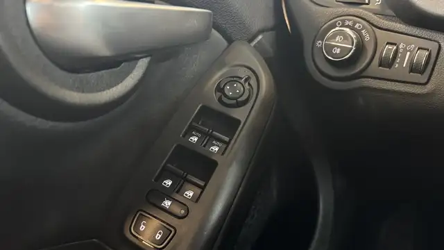 Fiat 500X view 17