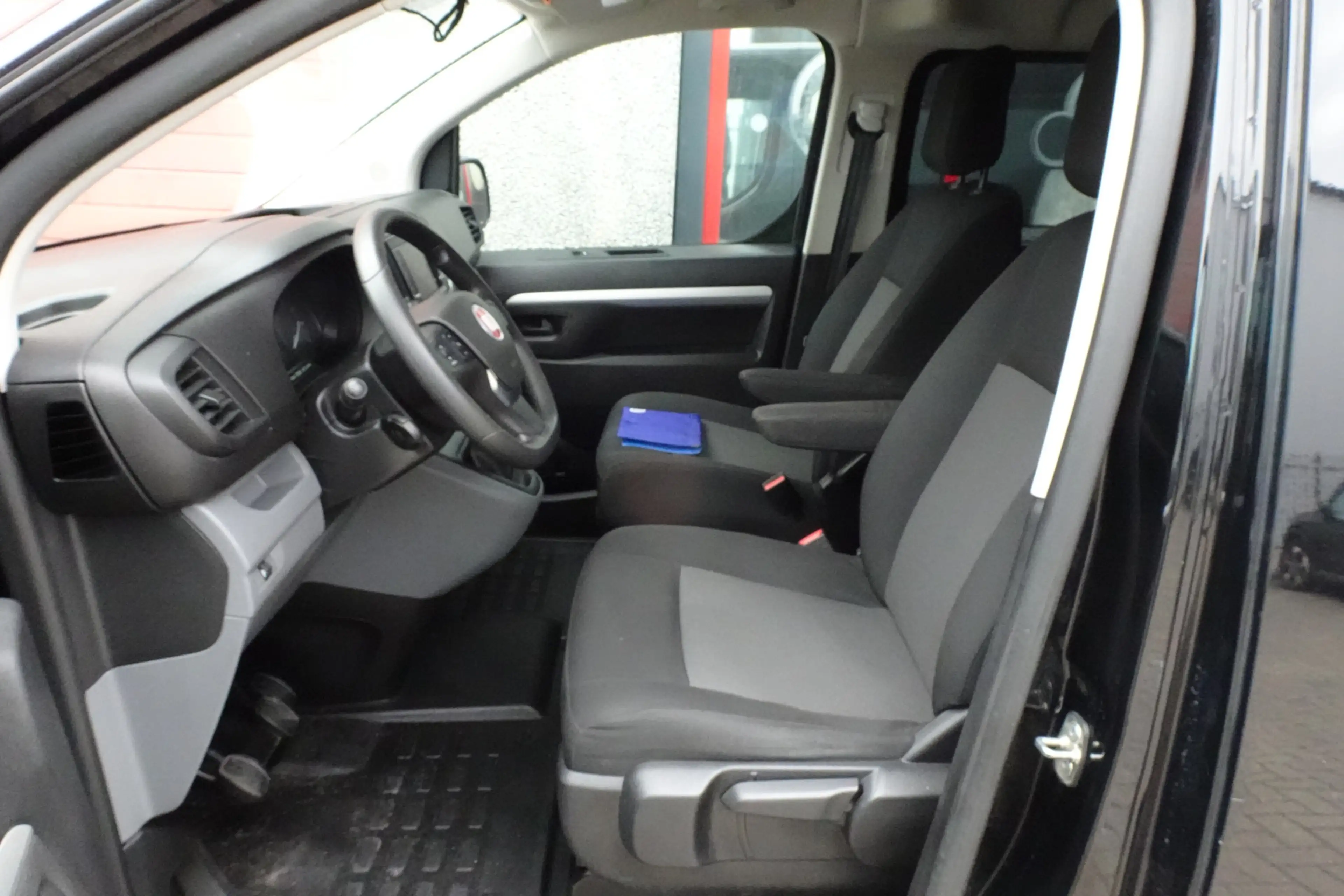 Fiat Scudo 2.0 MultiJet L3H1 DC Business Pro+ 5zitter — photo 9