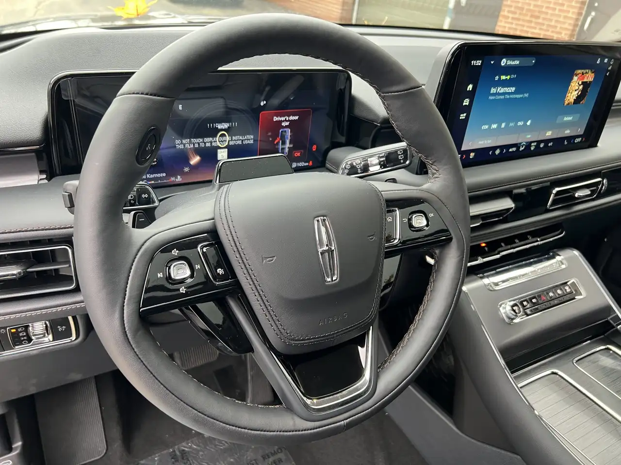 Lincoln Aviator снимка Lincoln Aviator