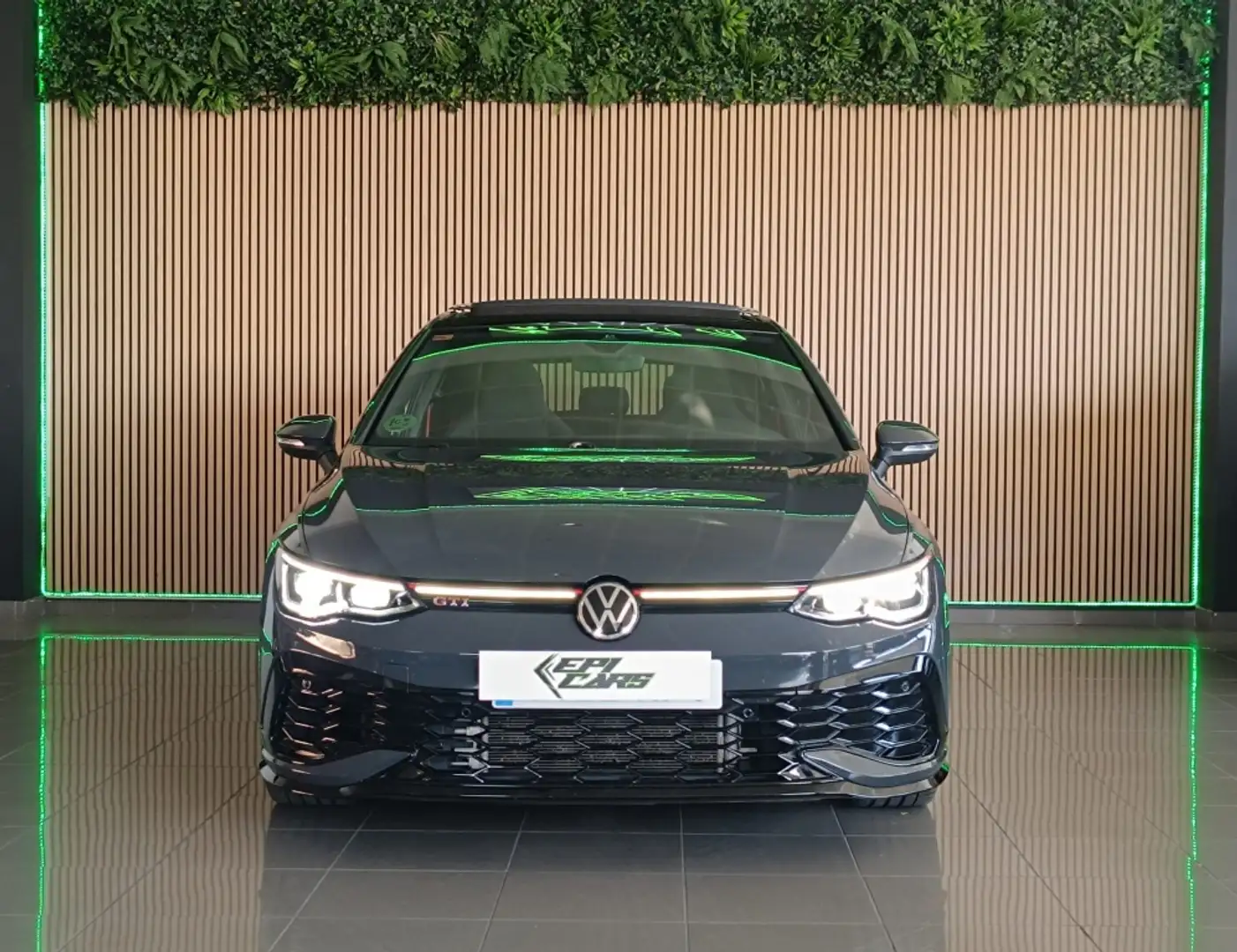 Volkswagen Golf GTI 2.0 TSI Clubsport DSG 221kW Zilver - 2