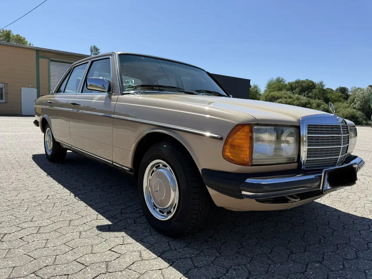 Mercedes-Benz 230 W123 Restauriert H- Kennzeichen Tausch Möglich, foto 6