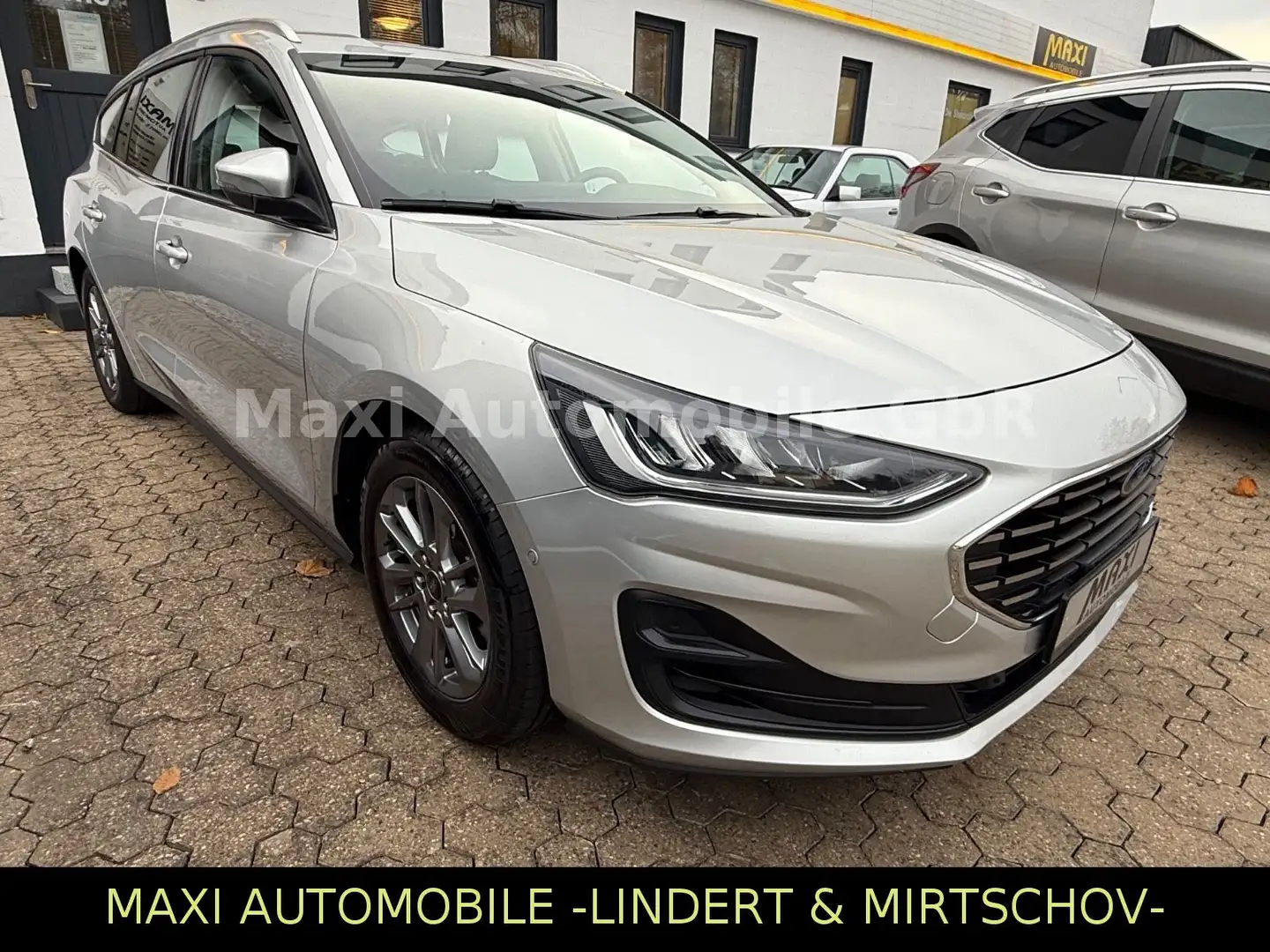 Ford Focus Turnier 1.5 Titanium-1.HAND-NAVI-LED-KAM Silber - 1